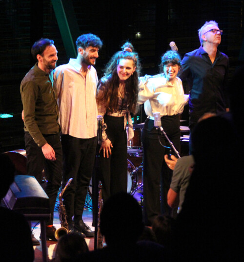 Koen Schalkwijk, Alessandro Fongaro, Kika Sprangers, Anna Serierse, Joost Lijbaart, 14 april 2022 Bimhuis Koen Schalkwijk, Alessandro Fongaro, Kika Sprangers, Anna Serierse, Joost Lijbaart, 14 april 2022 Bimhuis